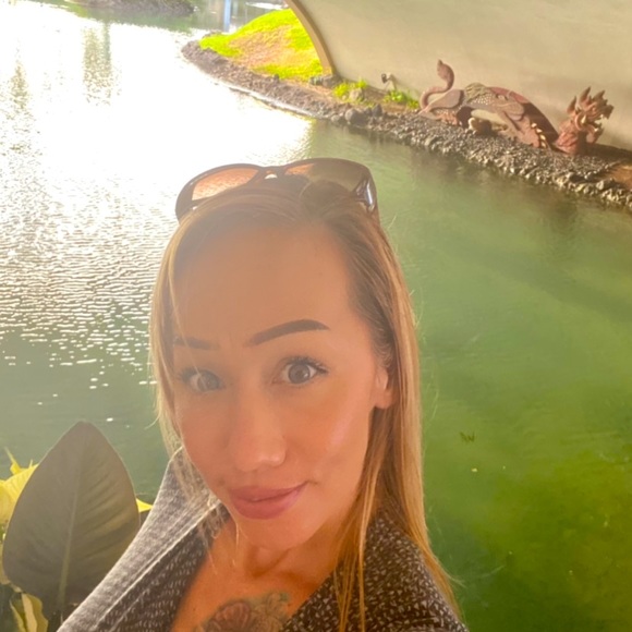 💜🏝️🩷 My Closet Info 💜☀️🧡 - Picture 14 of 17